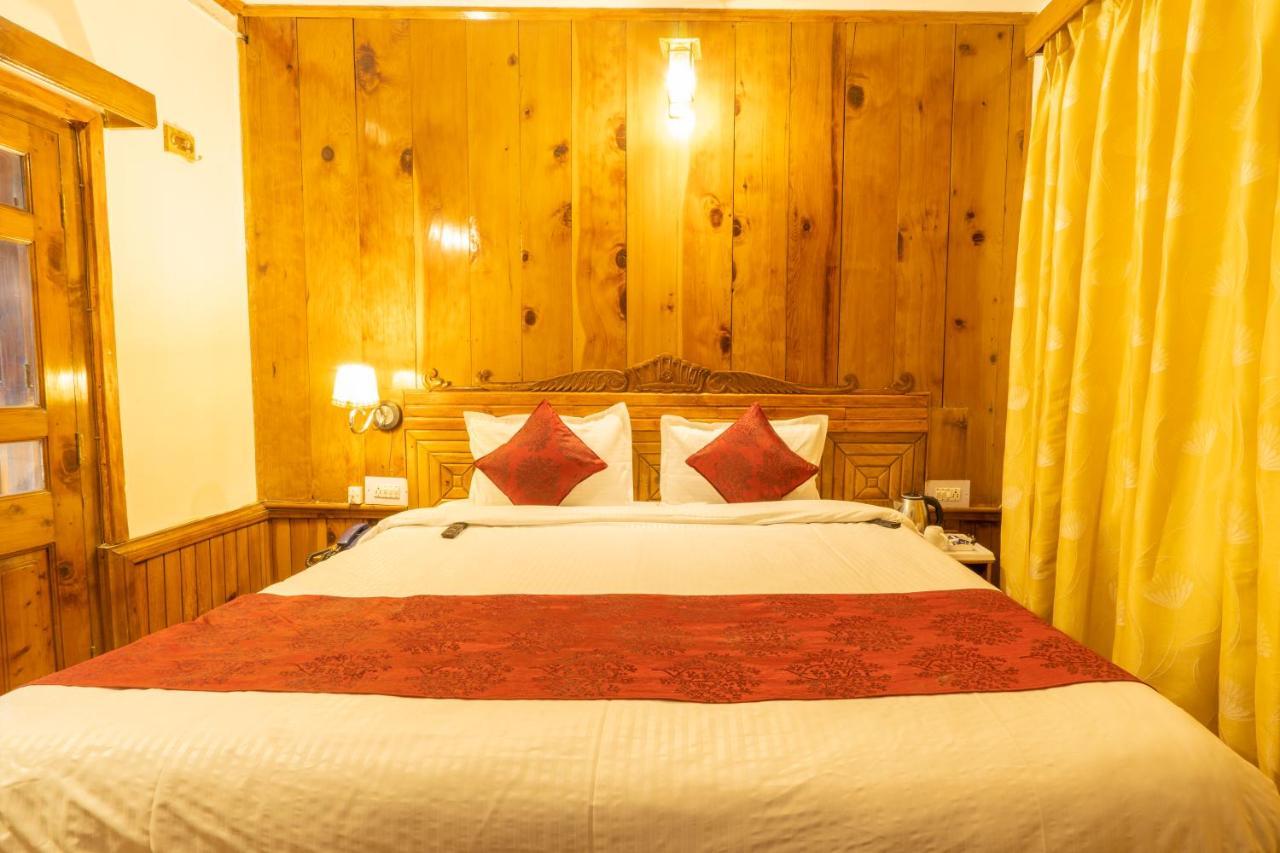 Holiday Home International -Vivaan Stays มะนาลี ภายนอก รูปภาพ