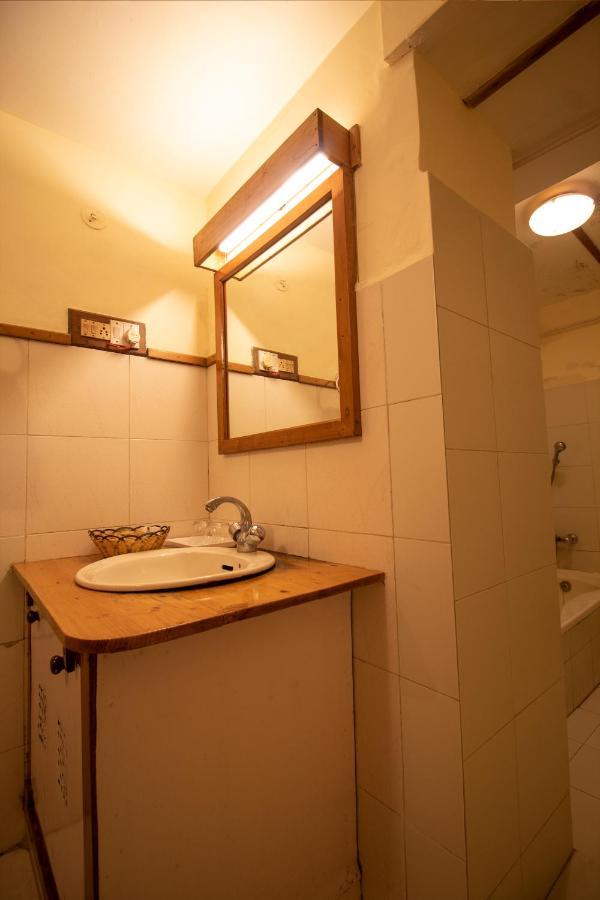 Holiday Home International -Vivaan Stays มะนาลี ภายนอก รูปภาพ